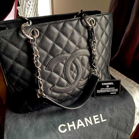 CHANEL Quilted bag - Picture 16 of 16